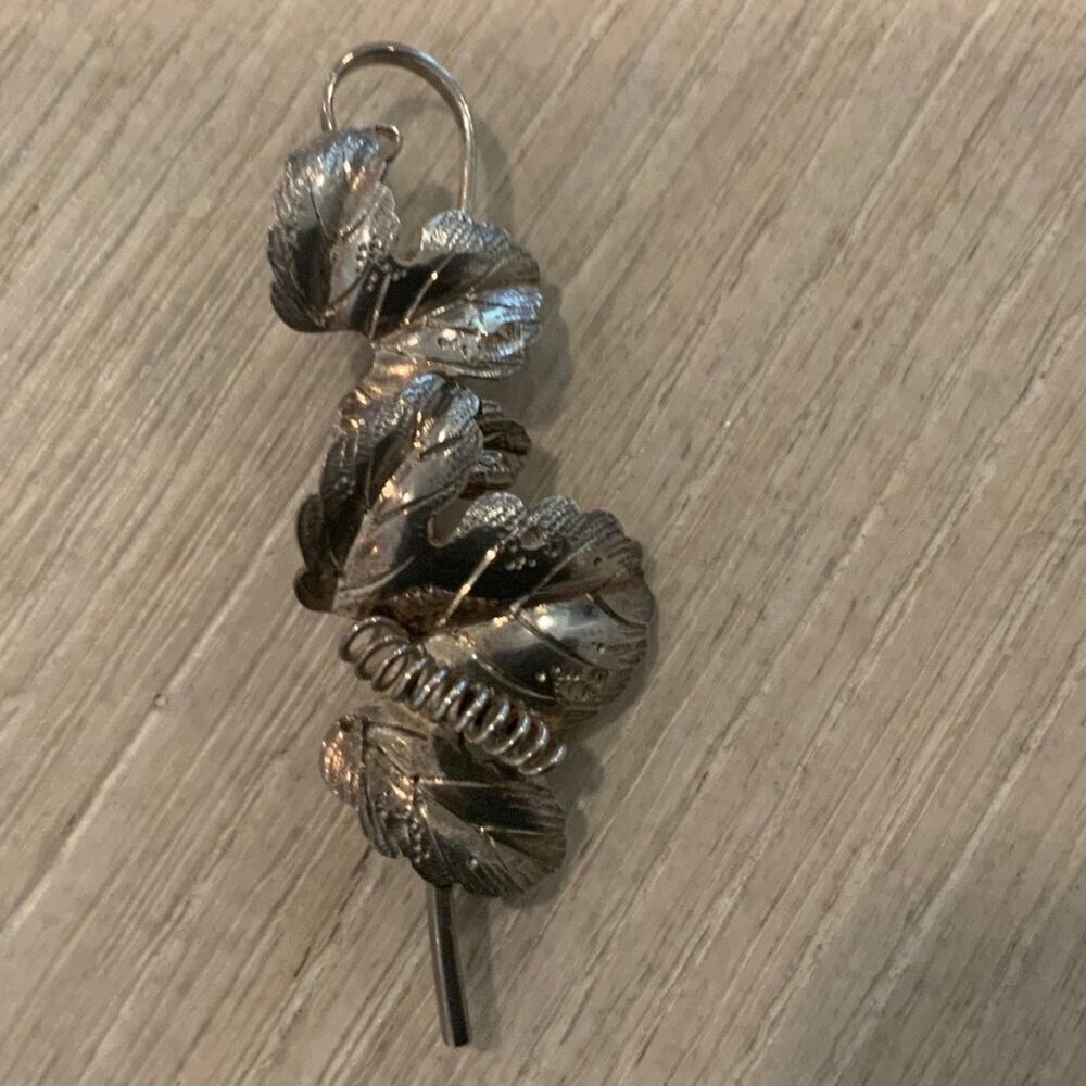 Vintage Leaf Brooch